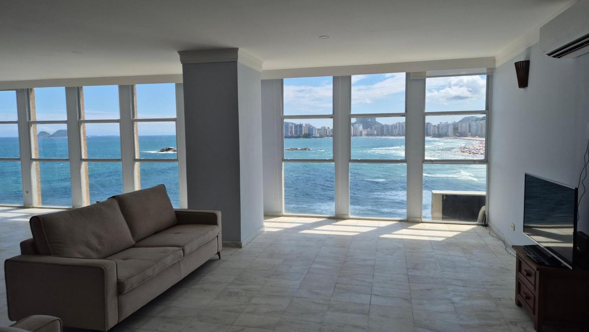 Vista Ao Mar!